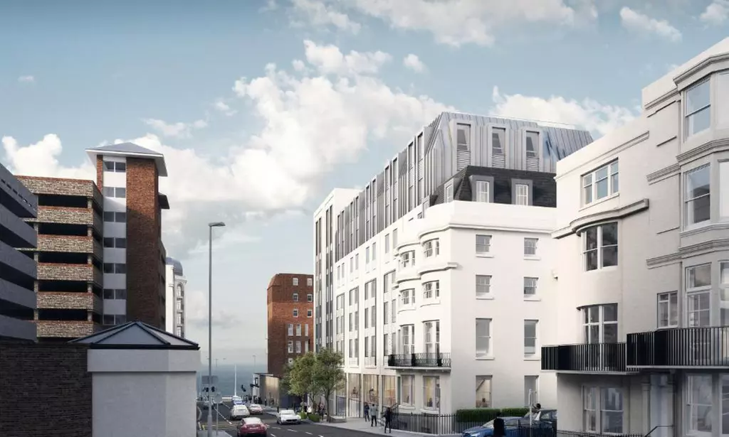 Brighton and Hove: Deluxe Double with Breakfast and Dinner