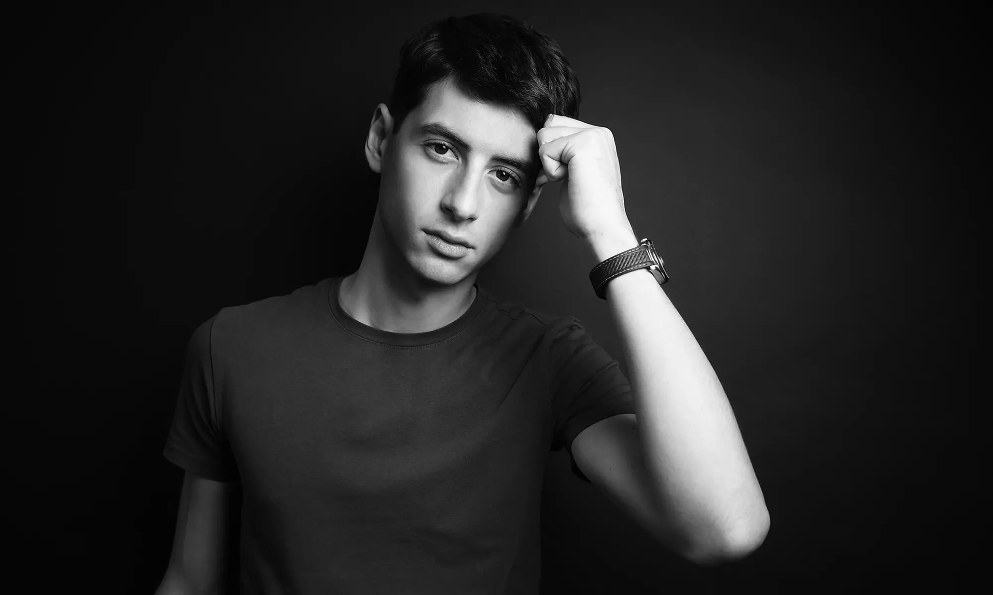 Shooting d'1h, book modèle et 2 photos HD, maquillage et caricature en option avec Stephanie Rousselle - Second Medium