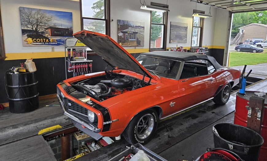 Image 4: 10-Minute Oil Change + Free Maintenance Check at Costa Oil

