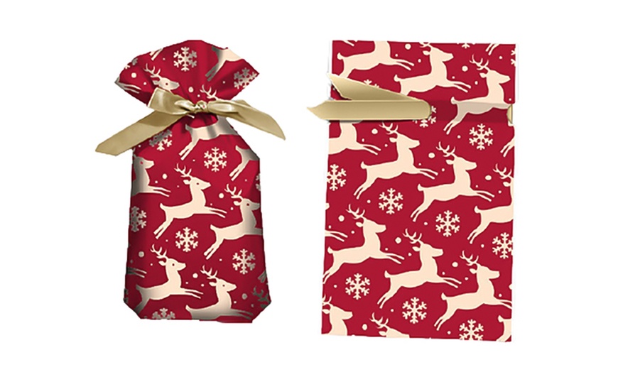 Image 5: 50-Piece Christmas Drawstring Gift Bag Set