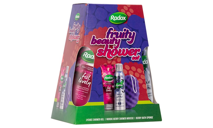 Image 4: Radox Fruity Beauty Gift Set