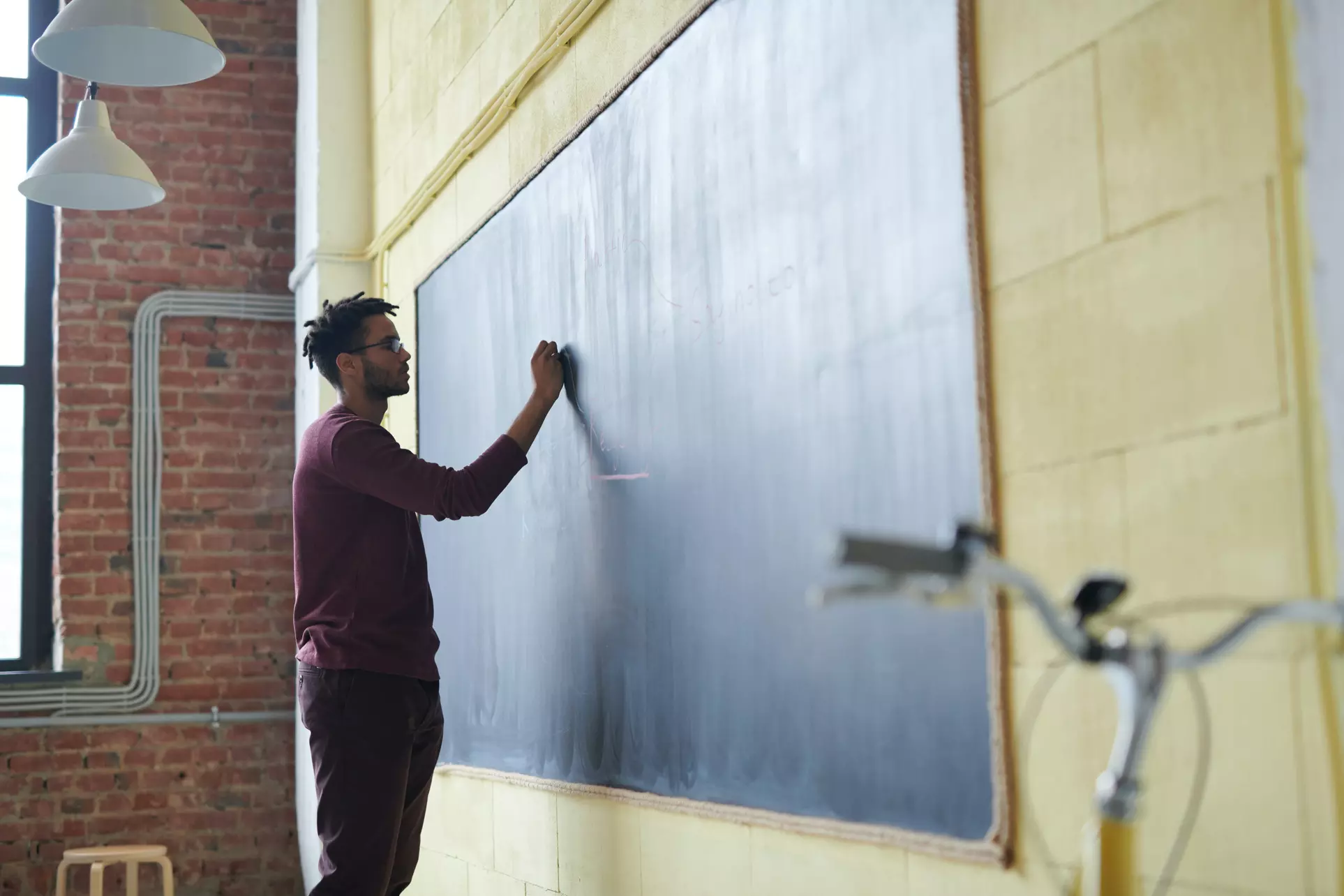 The Essential TEFL Guide from SkillSuccess eLearning (Up to 98% Off) - Primary Image