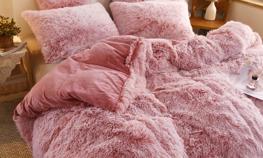 Image 3: Shaggy Duvet Set
