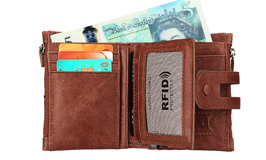 Image 9: Tri-Fold Leather Wallet