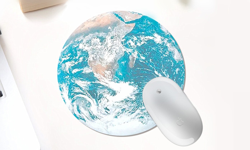 Image 2: Planet Mouse Mat