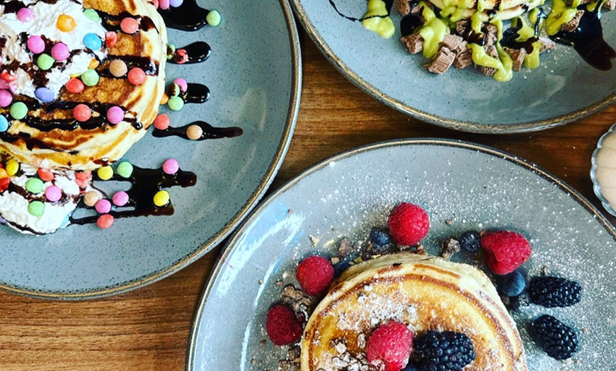 Image 7: Enjoy Dining of £30 or 65 Voucher with Great Discount on Monday-Friday