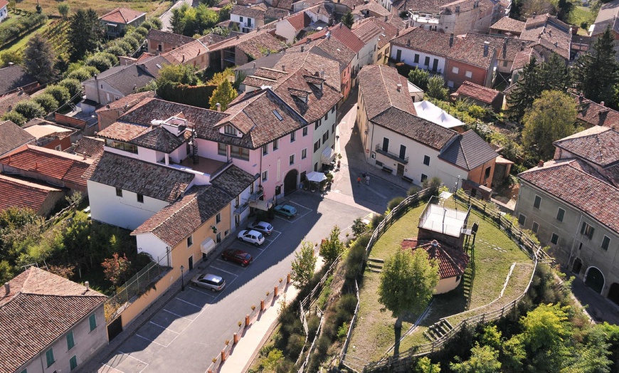 Image 16: Monferrato:camera matrimoniale con colazione e drink per 2 persone