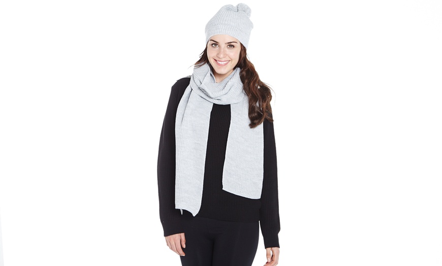 Image 15: Knit Hat and Scarf Set