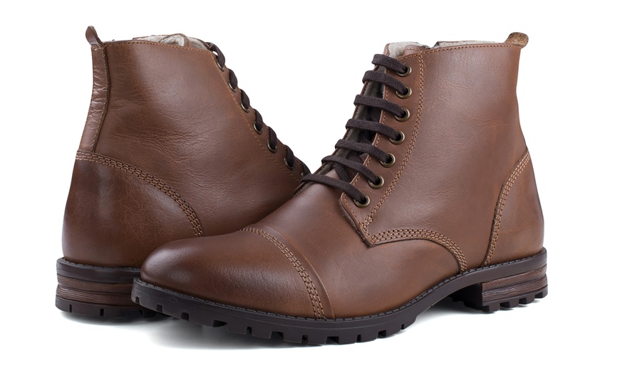 Image 14: Men's Fleece-Lined Leather Boots