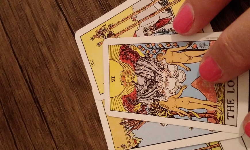 Image 3: Clairvoyance and Tarot Card Readings