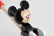 Schiebe-Spielzeug aus Holz Micky Maus oder Pu der Bär - Second Medium