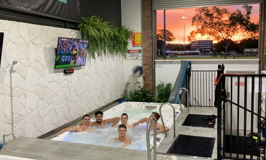 Image 6: Hydrotherapy with Wet Sauna