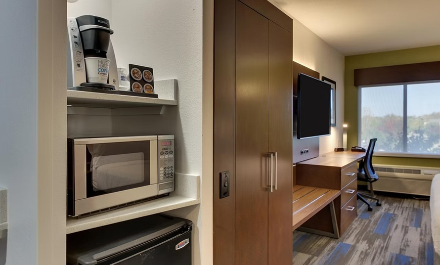 Image 11: Stay at Holiday Inn Express Fishkill–Mid Hudson Valley, NY