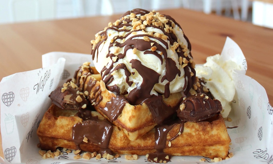 Image 4: Milkshake + Waffle at Oh My, Waffle