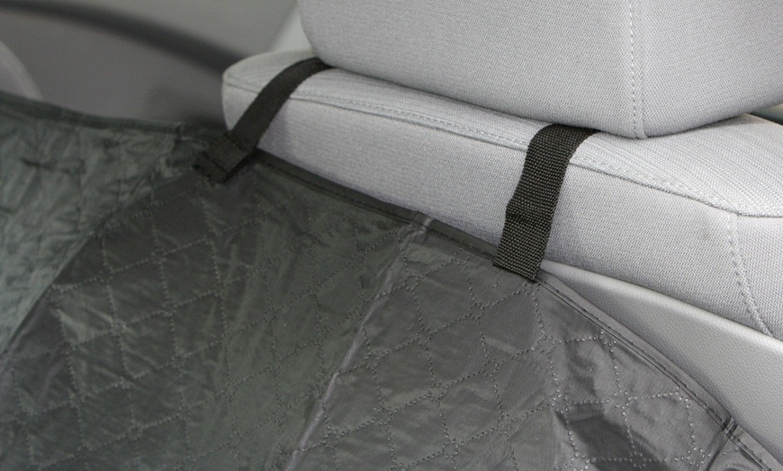 Image 2: Lightweight Pet Seat Protector