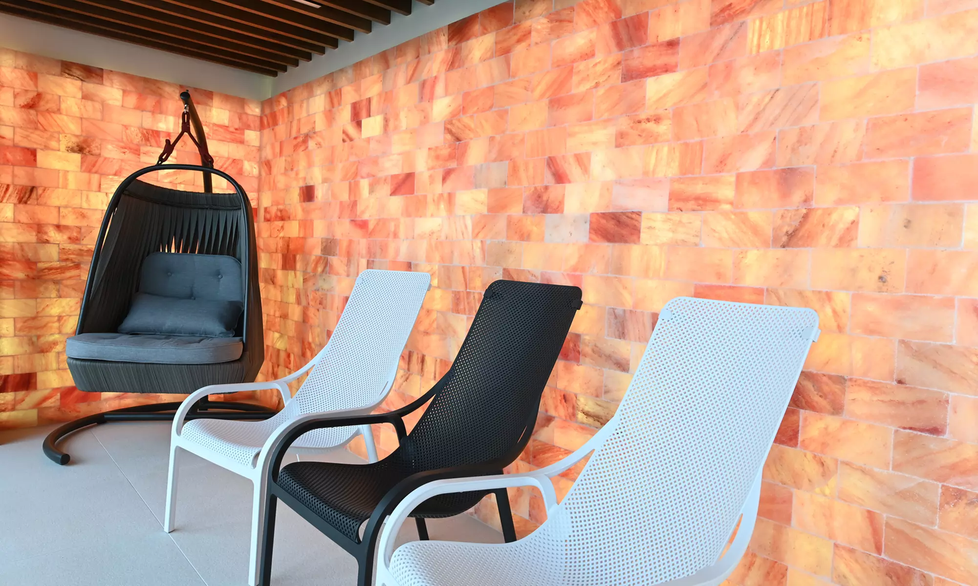 Enjoy an Evening Spa Access with Light Bites