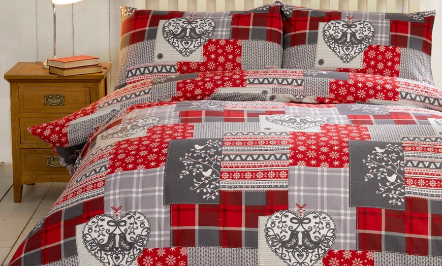 Image 2: Soft Flannelette Bedding Duvet Set