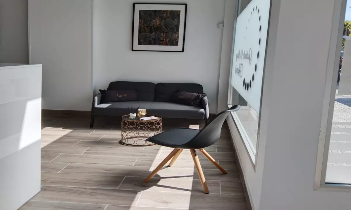 Tratamiento facial Hollywood Peel con carbón activo y láser Q-Switched