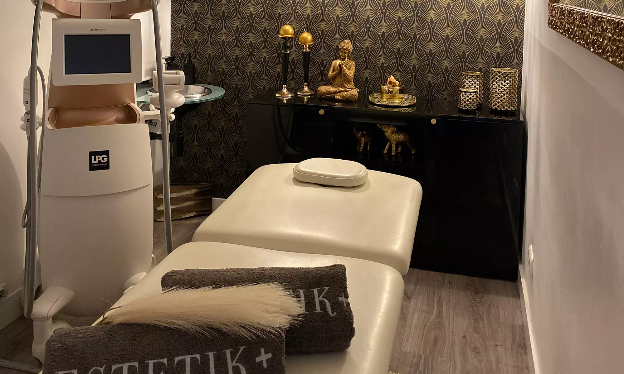 Tratamiento facial efecto lifting relajante y regenerador