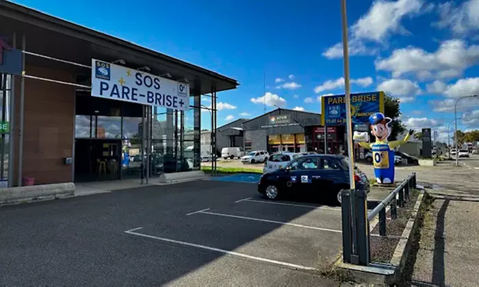 Sécurité & clarté : réparation impact, optiques ou pare-brise neuf