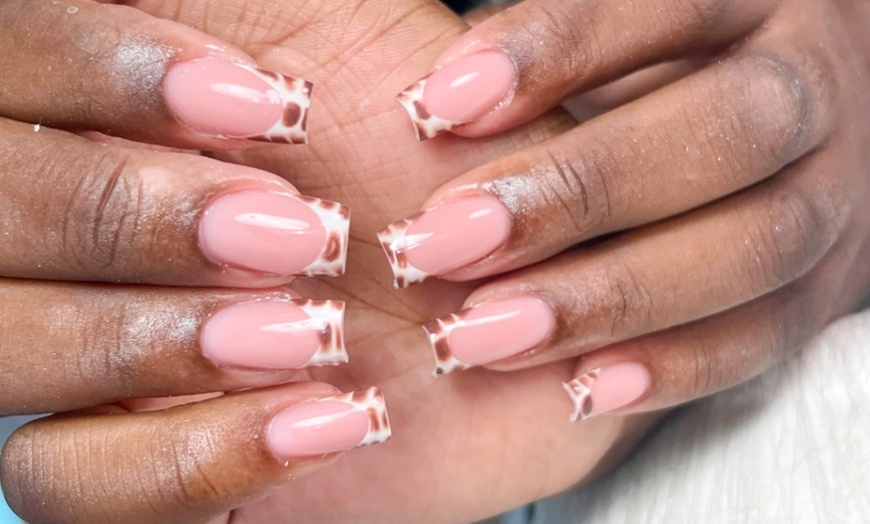 Image 4: Beauté des ongles avec TY Institut