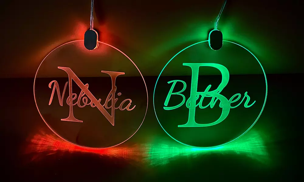 LED-Namenslichtkette mit 3 Ornamenten nach Wahl von Justyling