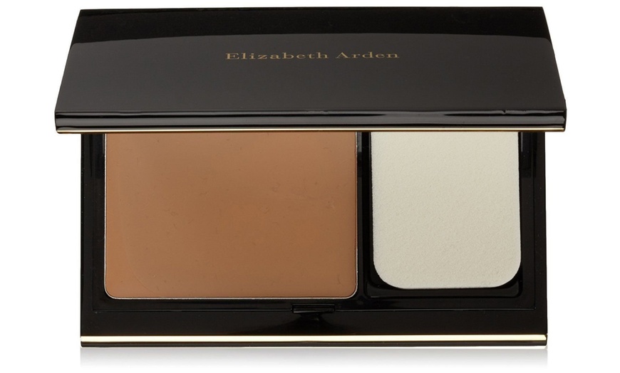 Image 3: Elizabeth Arden Flawless Finish