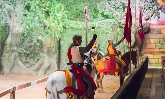 Espectáculo medieval Robin Hood para toda la familia con cena incluida