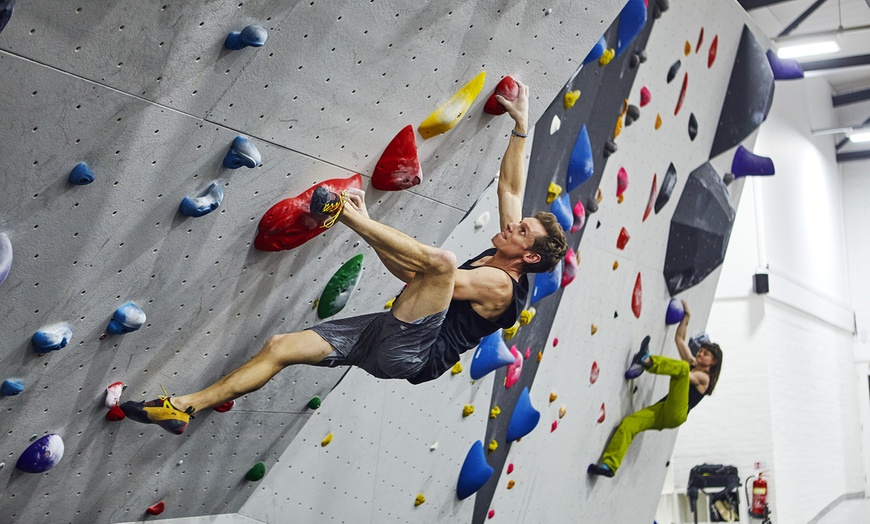 Image 2: Introduction to Bouldering