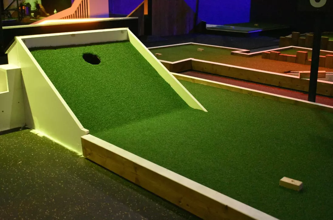 Golf - Mini Golf (Activity / Experience) at Kings18