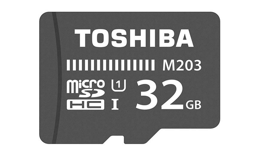 Image 4: Toshiba MicroSD Card with Adapter