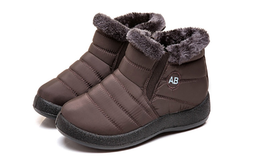 Image 3: Women's Waterproof Lighweight High-Top Boots