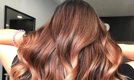 Taglio, piega, maschera, colore e cheratina al salone Iano Parrucchiere Donna e uomo (sconto fino a 56%)