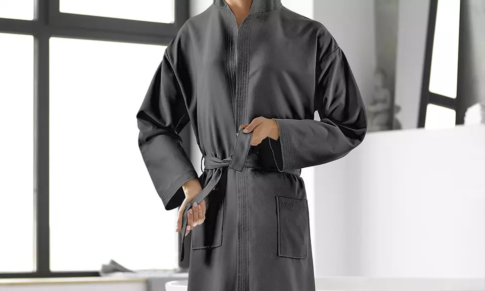 Accappatoio in microfibra con trattamento super assorbente