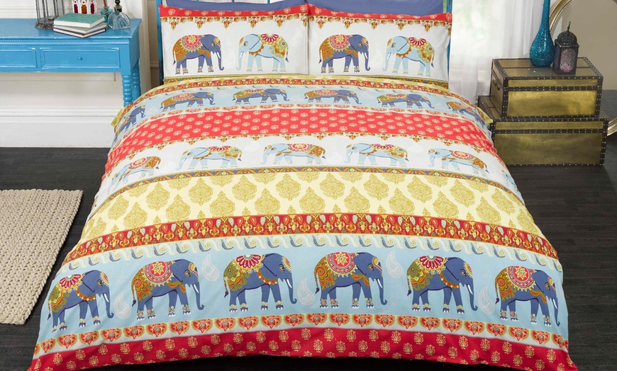 Image 1: Easy Care Duvet Sets