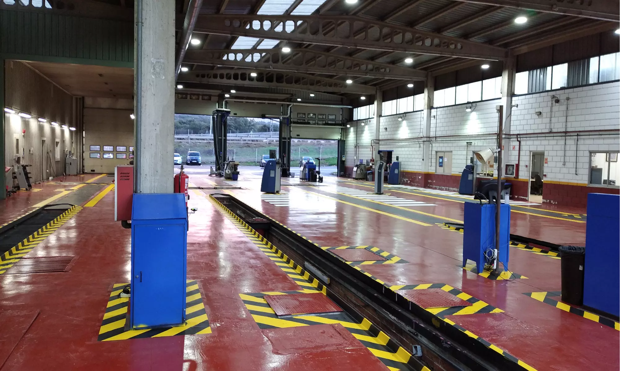 ITV con tasas incluidas para motocicleta o vehículo diésel o gasolina; ahorra al 25% - Second Medium