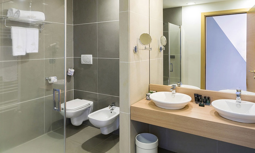 Image 5: Catania 5*: 1 o 2 notti in camera doppia Superior con colazione e Spa