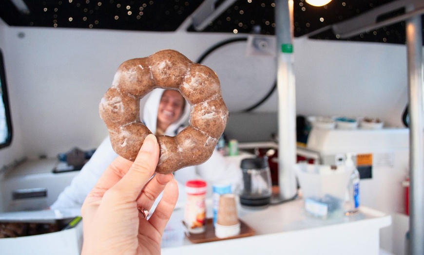 Image 5: Experience Hawaii’s Humpback Whales: 2-Hour Waikiki Cruise