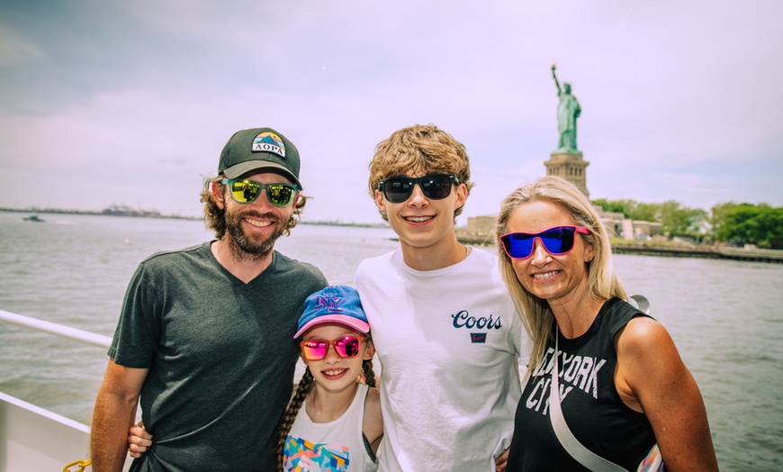 Image 20: Private 60-Min Guided Boat Tour for 1, 2, 4, or 6 Guests 