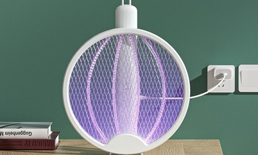 Image 4: Raquette anti-moustiques avec lumière LED