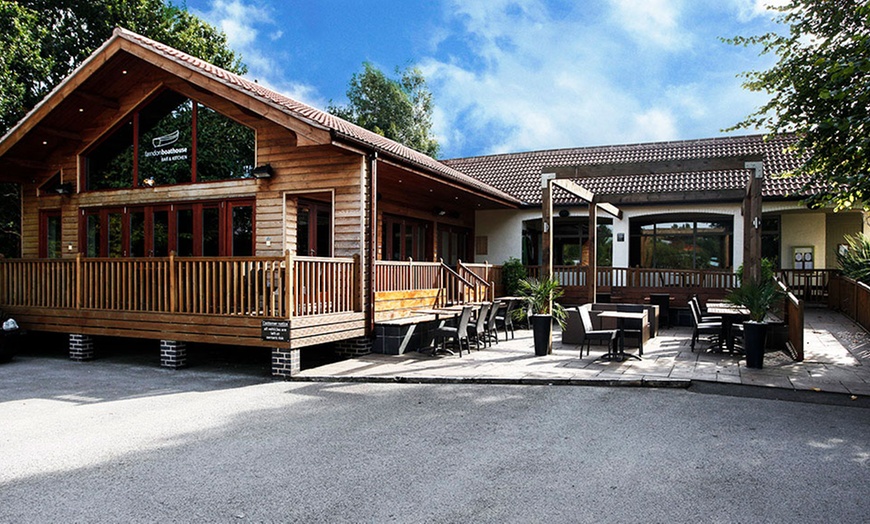 Image 1: Chateaubriand Dining at Farndon Ferry