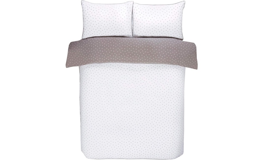 Image 2: Mini Dots Reversible Duvet Set