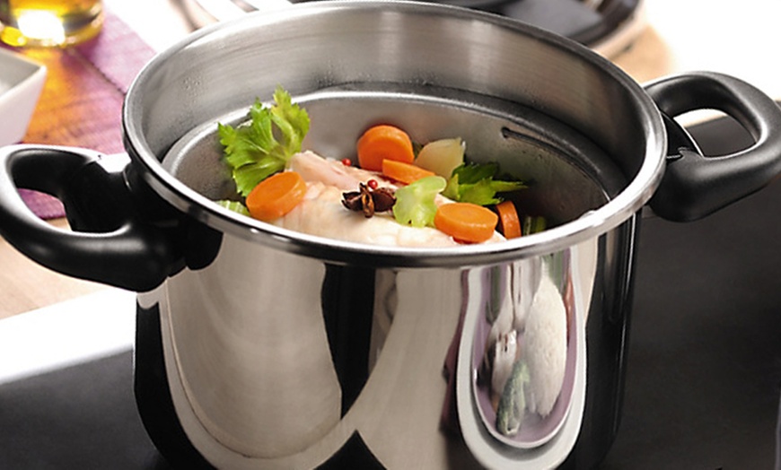 Image 3: Tefal Six-Litre Pressure Cooker