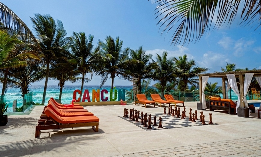 Image 18: ✈ All-Incl. Paradise: 4 Nights at Flamingo Beach Resort Cancún