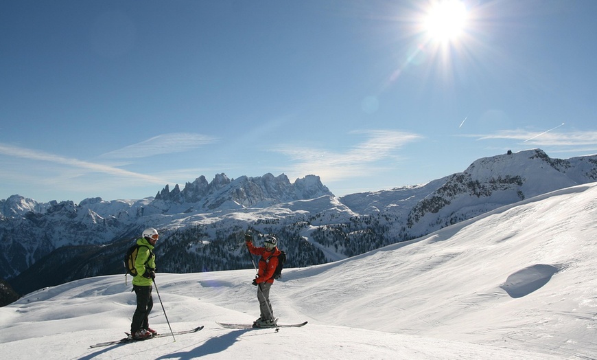 Image 3: Dolomiti: soggiorno con colazione o mezza pensione