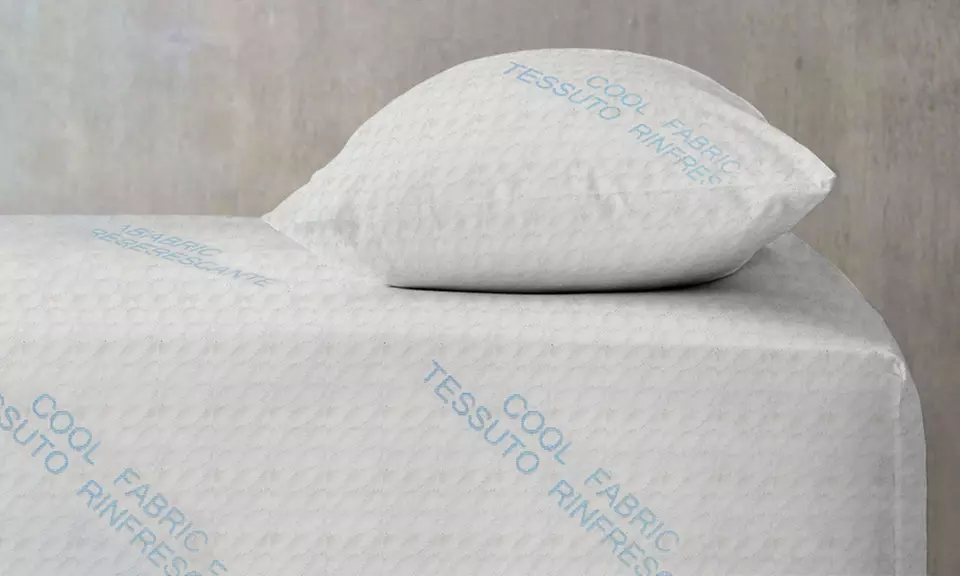 Coprimaterasso Effetto Rinfrescante e coppia di federe