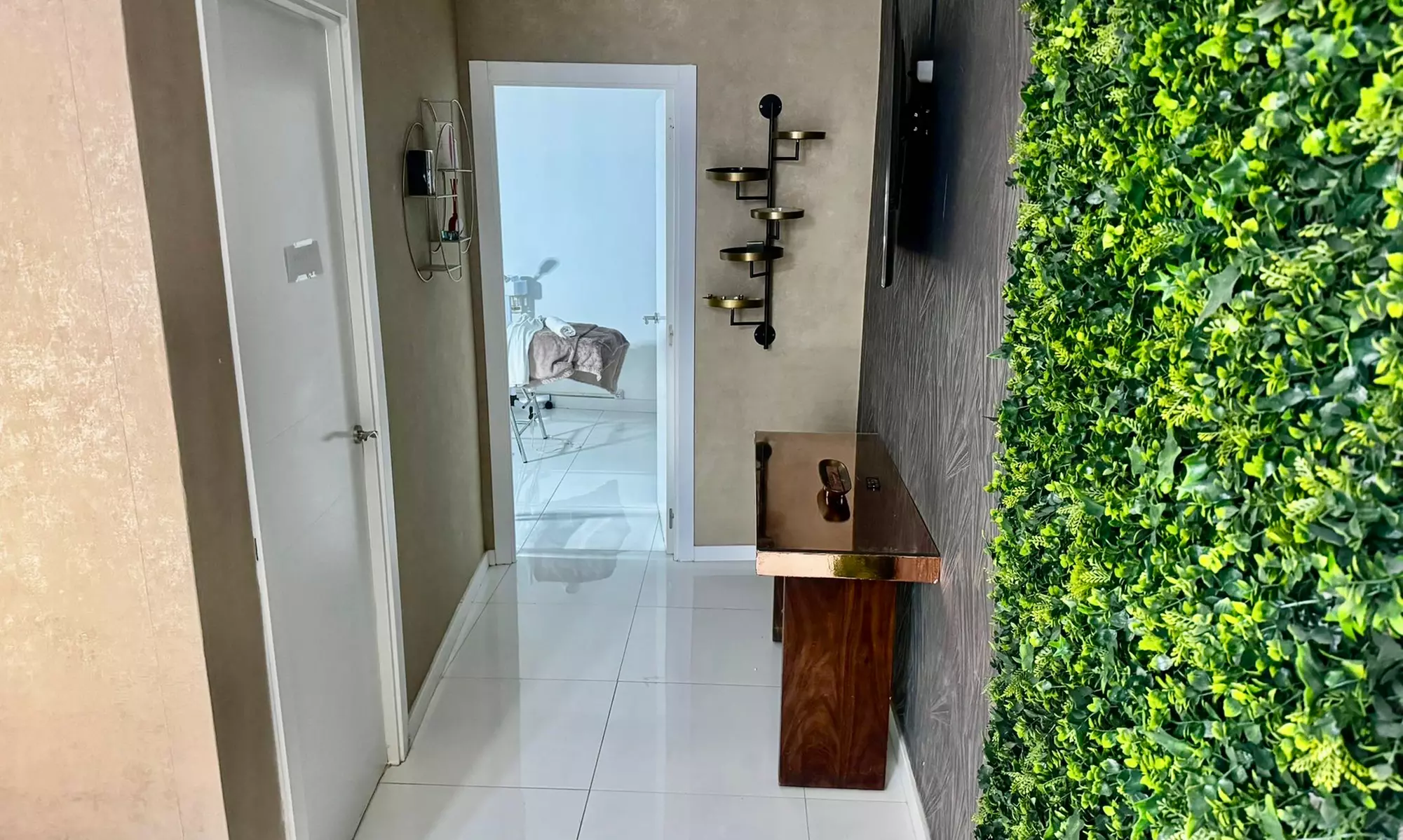 Lifting y tinte de pestañas con opción a diseño de cejas y laminado