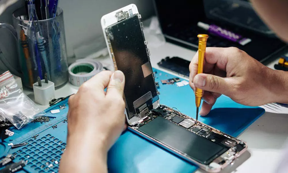 Up to 50% Off on Cell Phone Repair at Wireless Express - Primary Image