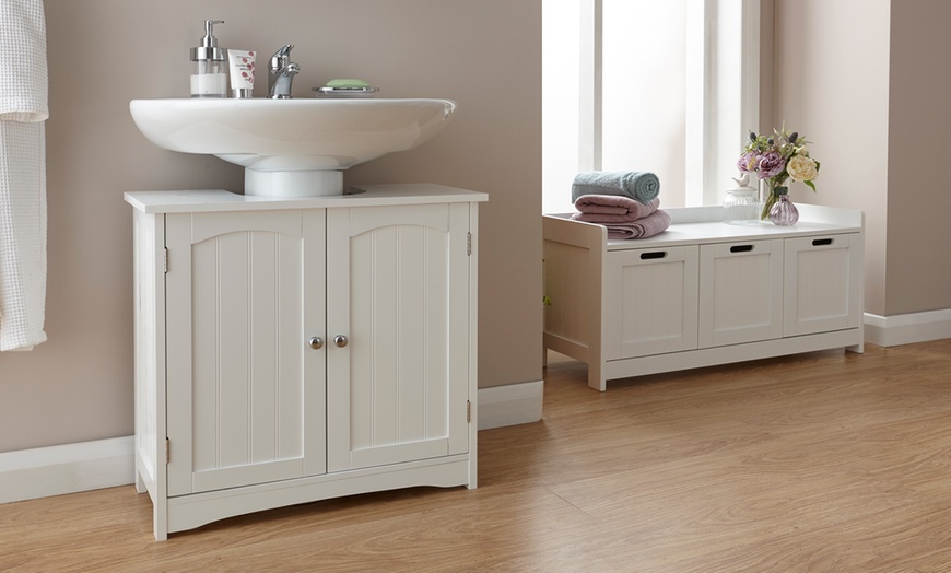 Image 5: New England Bathroom Furniture