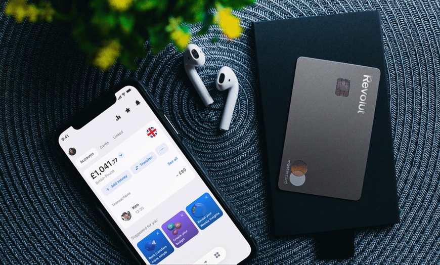 Image 2: £20 Cash Reward + Optional 2 Free Months of Revolut Premium at Revolut